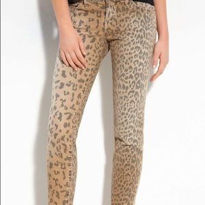Gently worn CURRENT/ELLIOTT leopard denim